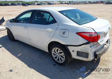 2017 Toyota Corolla Le z USA, uszkodzony, nr VIN 5YFBURHE7HP577935